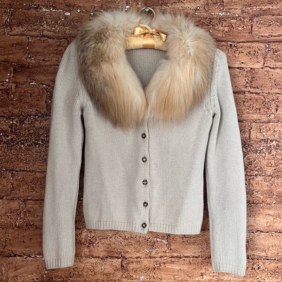 🦋 Vintage 1997 Blumarine Wool Cashmere Fox Fur Collar Cardigan Sweater IT 38 - Picture 3 of 17